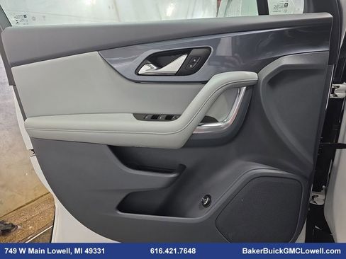 Used 2020 Chevrolet Blazer LT image 25