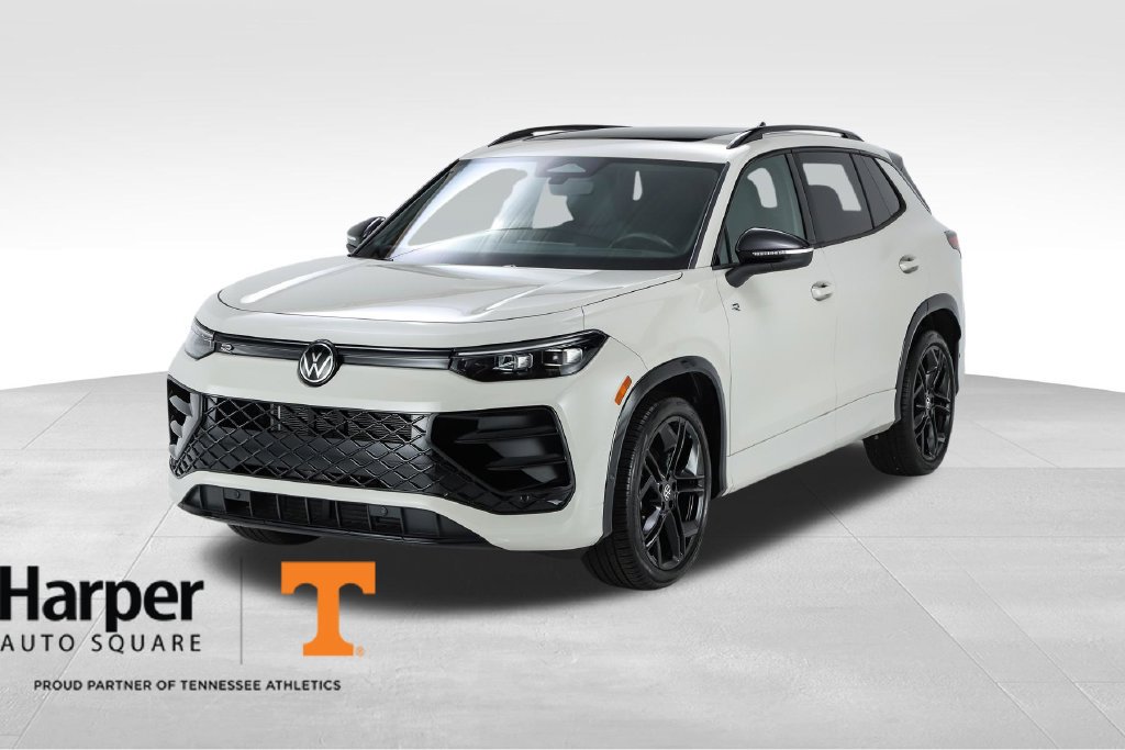 Used 2025 Volkswagen Tiguan SE R-Line FWD image 1