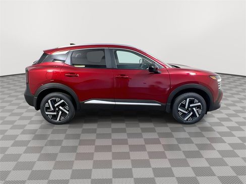 New 2026 Nissan Kicks SV image 9
