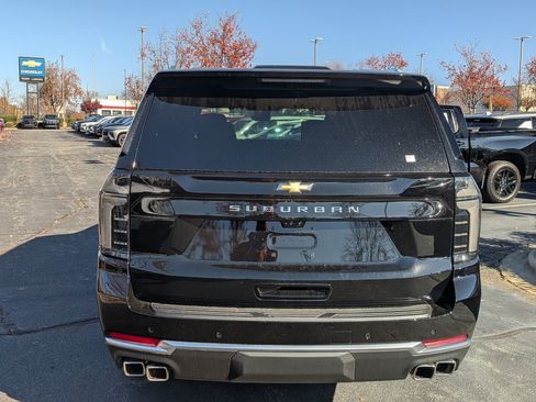 New 2026 Chevrolet Suburban High Country image 7
