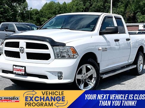 Used 2014 RAM 1500 Express AWD/4WD image 3