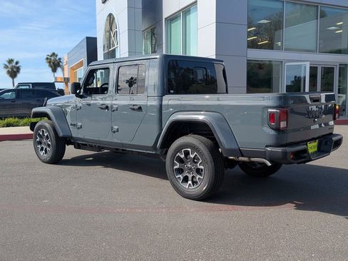 New 2026 Jeep Gladiator Mojave AWD/4WD image 3