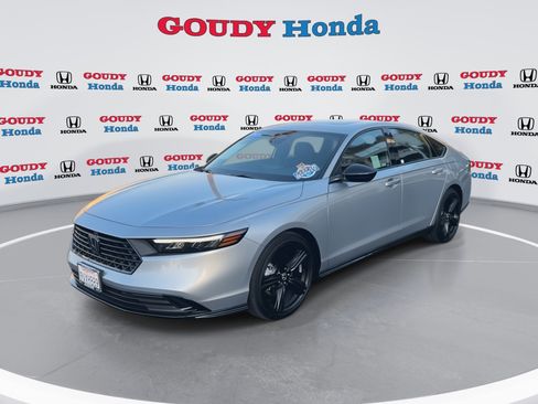 Certified 2025 Honda Accord Sport image 4