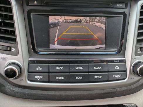 Used 2017 Hyundai Tucson SE image 17