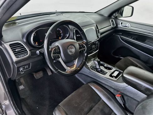 Used 2021 Jeep Grand Cherokee Laredo X AWD/4WD image 30