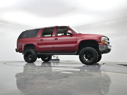 Used 2004 Chevrolet Suburban LT w/ Preferred Equipment Group RWD image 34