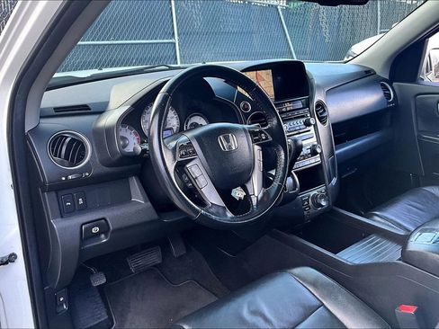 Used 2013 Honda Pilot Touring image 18