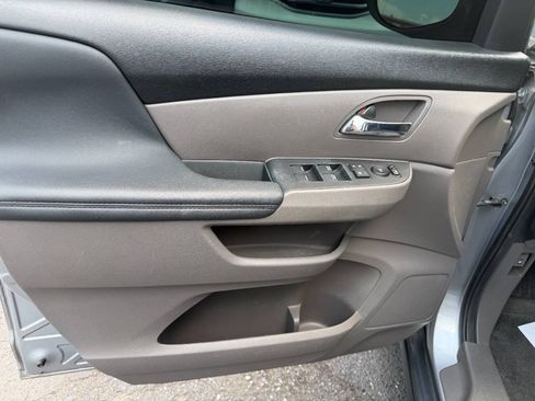 Used 2016 Honda Odyssey EX-L image 18