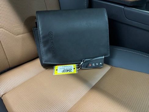 Used 2025 Lexus GX 550 550 Luxury+ w/ Cold Area Package image 35