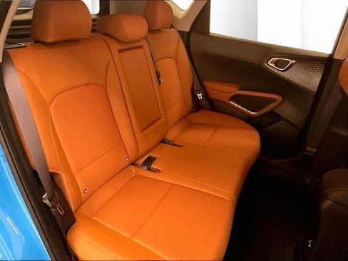 Used 2025 Kia Soul EX image 18