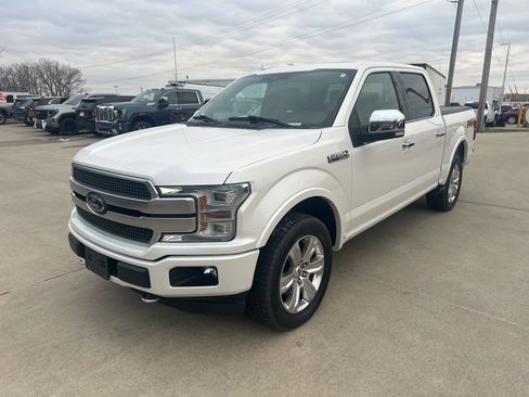 Used 2019 Ford F150 Platinum w/ Equipment Group 701A Luxury image 3