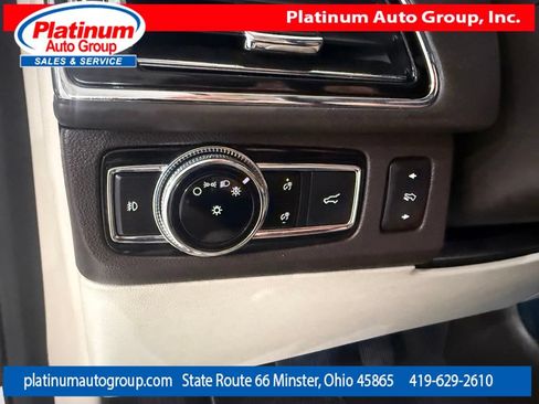 Used 2020 Lincoln Navigator Black Label w/ Cargo Convenience Package AWD/4WD image 23