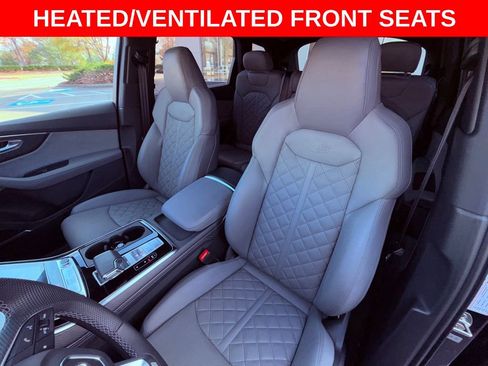 Used 2025 Audi SQ7 Prestige image 14