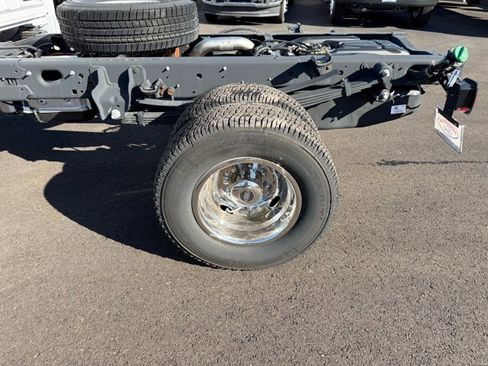 New 2025 Ford F350 XL w/ XL Chrome Package image 17