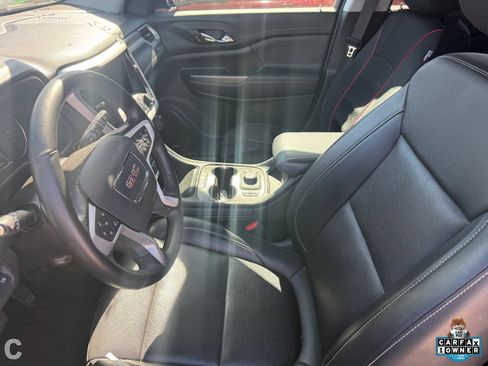 Used 2023 GMC Acadia SLT w/ Technology Package FWD image 16