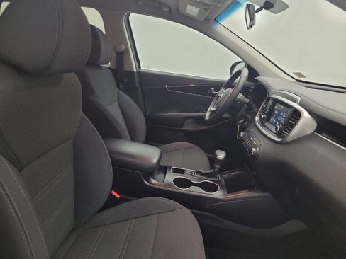 Used 2020 Kia Sorento LX AWD/4WD image 21