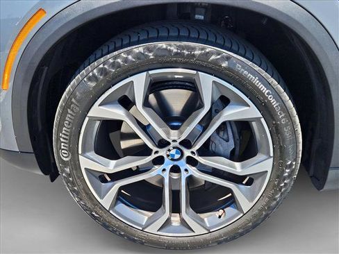 Used 2026 BMW X5 xDrive50e w/ Executive Package AWD/4WD image 23