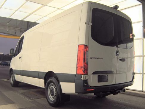Used 2021 Mercedes-Benz Sprinter 1500 w/ Premium Package image 2