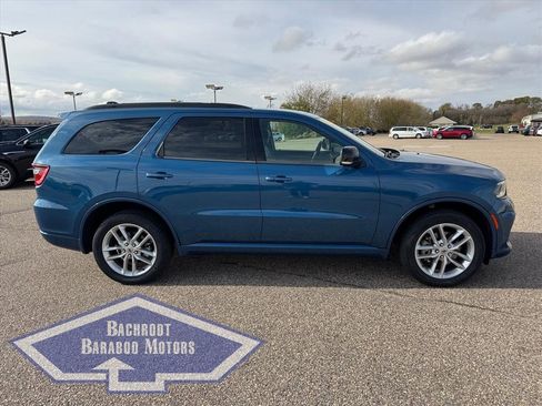 Used 2024 Dodge Durango GT image 2