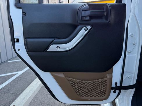 Used 2013 Jeep Wrangler Unlimited Sahara w/ Mopar Chrome Edition Group image 20