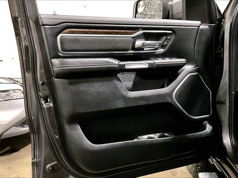 Used 2019 RAM 1500 Laramie image 22