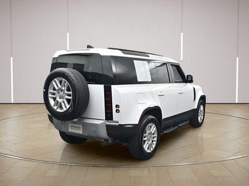 Used 2025 Land Rover Defender 110 S AWD/4WD image 23