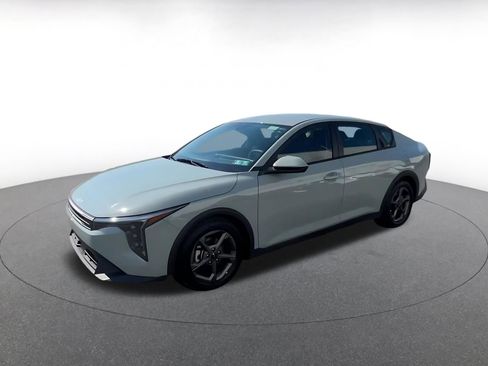 Used 2025 Kia K4 FWD image 9