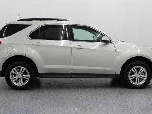 Used 2014 Chevrolet Equinox LT w/ Power Convenience Package image 2
