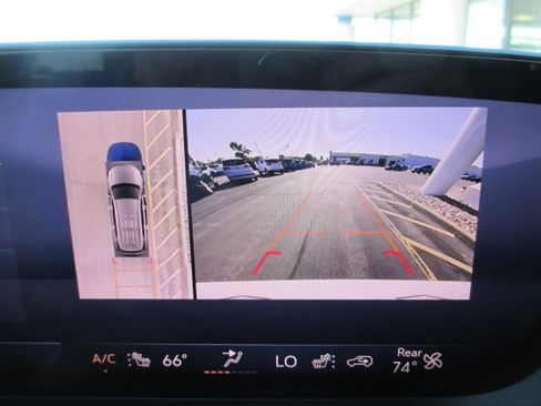Used 2025 Buick Enclave Sport Touring AWD/4WD image 22