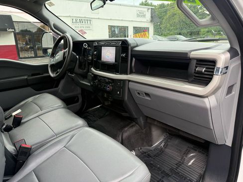 Used 2023 Ford F550 4x4 Regular Cab Super Duty image 21
