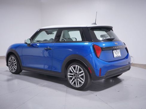 Used 2025 MINI Cooper S FWD image 3