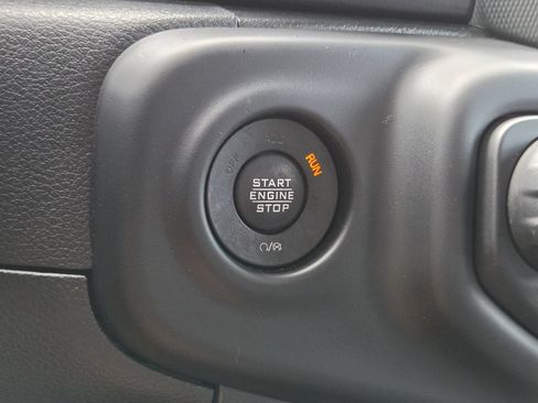 Used 2021 Jeep Wrangler Unlimited Sahara AWD/4WD image 25