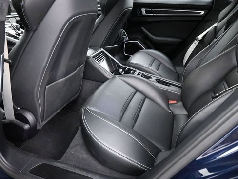 Used 2020 Porsche Panamera GTS image 20