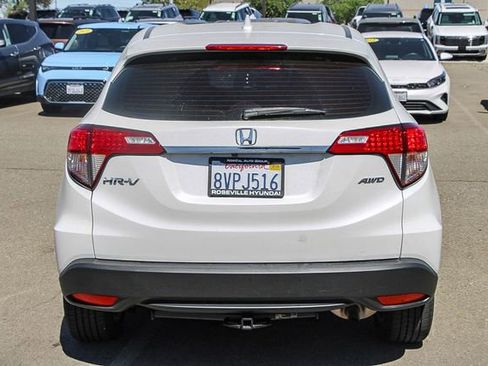 Used 2021 Honda HR-V LX image 4