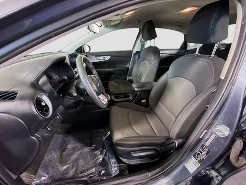 Used 2024 Kia Forte LX FWD image 21