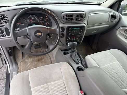 Used 2008 Chevrolet TrailBlazer 4WD w/ Off-Road Package image 17