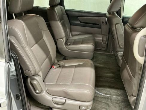 Used 2014 Honda Odyssey Touring image 19
