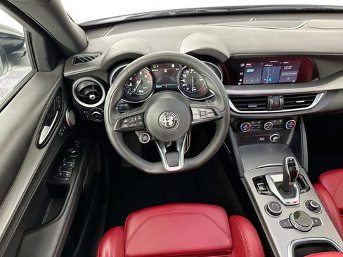 Used 2023 Alfa Romeo Stelvio Veloce AWD/4WD image 11