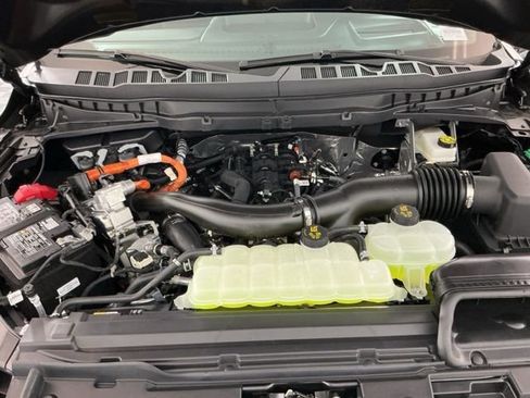 New 2025 Ford F150 Platinum w/ Equipment Group 702A High image 36