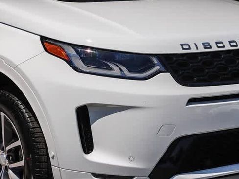 New 2024 Land Rover Discovery Sport S image 7