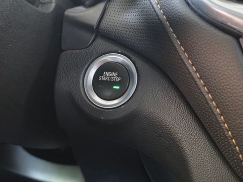 Used 2019 Chevrolet Equinox Premier FWD image 24