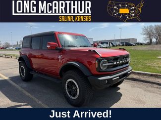 Used 2022 Ford Bronco Outer Banks w/ Sasquatch Package video 1