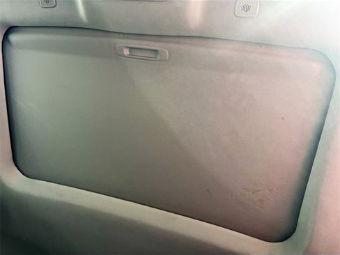 Used 2023 Toyota Highlander XLE image 21