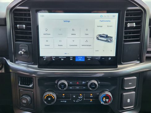 Used 2025 Ford F150 STX w/ Equipment Group 200A RWD image 17