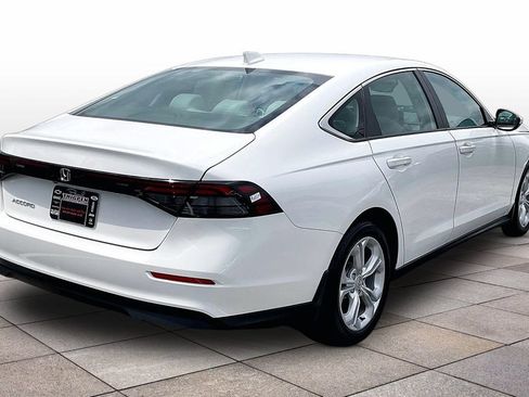 Used 2025 Honda Accord LX image 12