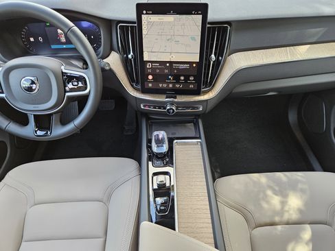 New 2026 Volvo XC60 B5 Core w/ Protection Package image 17