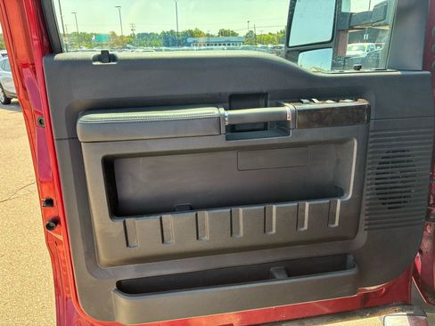 Used 2016 Ford F350 Platinum w/ Platinum Package AWD/4WD image 16