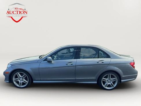 Used 2014 Mercedes-Benz C 300 4MATIC Sedan image 3
