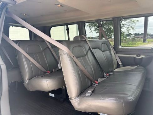 Used 2023 Chevrolet Express 3500 LS RWD image 20