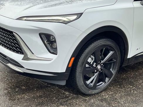 New 2026 Buick Envision Sport Touring AWD/4WD image 9